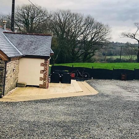 Charmante Longere Situee Au Coeur Du Finistere Le Trehou Ngoại thất bức ảnh